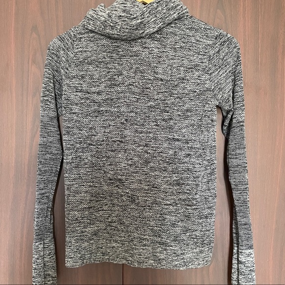 Forever 21 Active Turtle Neck Tee - Picture 6 of 12